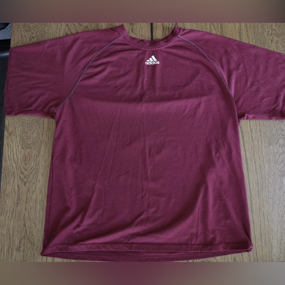 Men’s adidas dri-fit shirt maroon size large